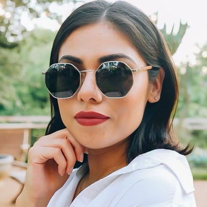 Woman wearing Kraywoods oversized sunglasses